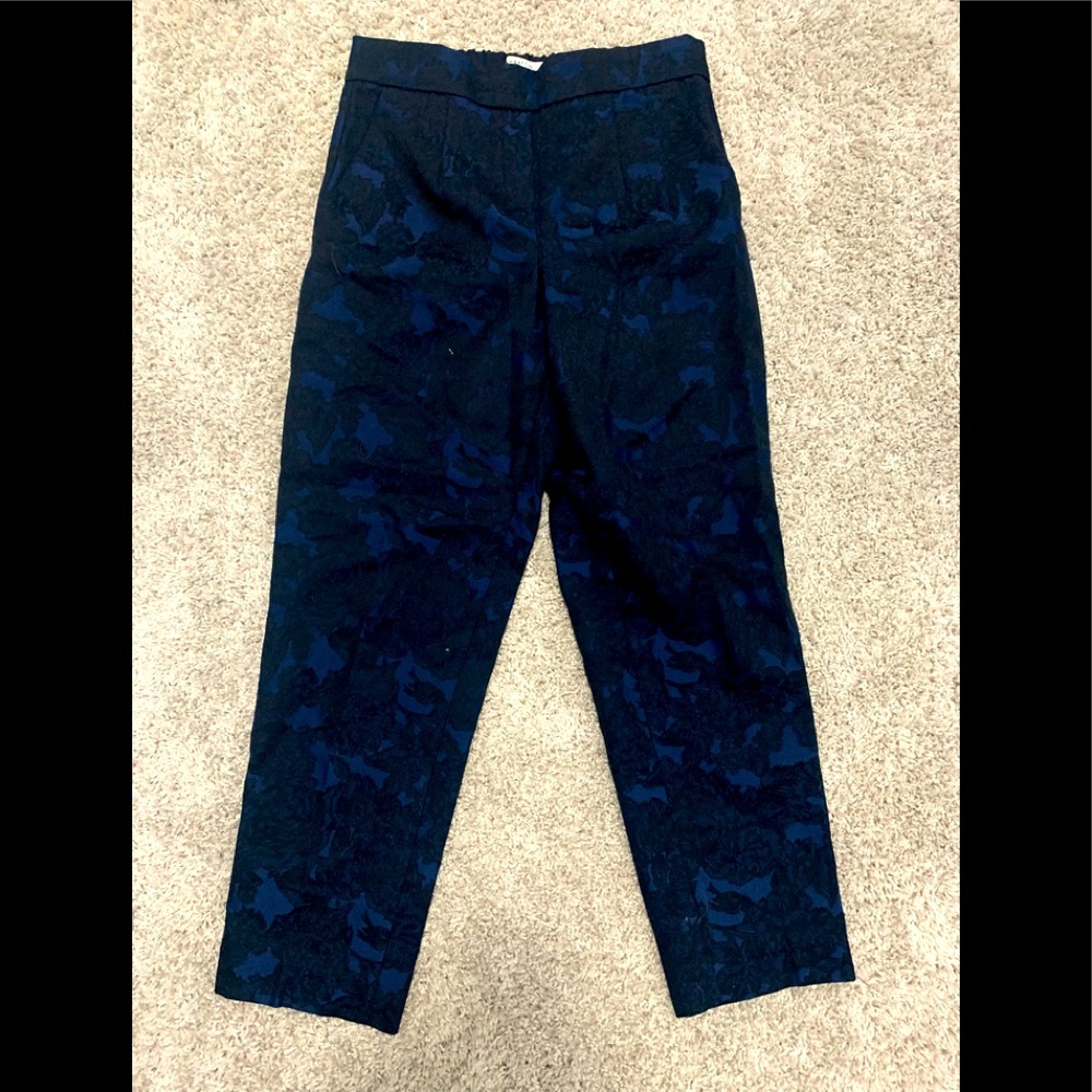 Aritzia Babaton Conan blue floral trousers